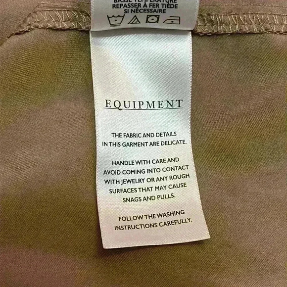 Equipment Women's Signature Long Sleeve Blouse Size Medium - Picture 8 of 11